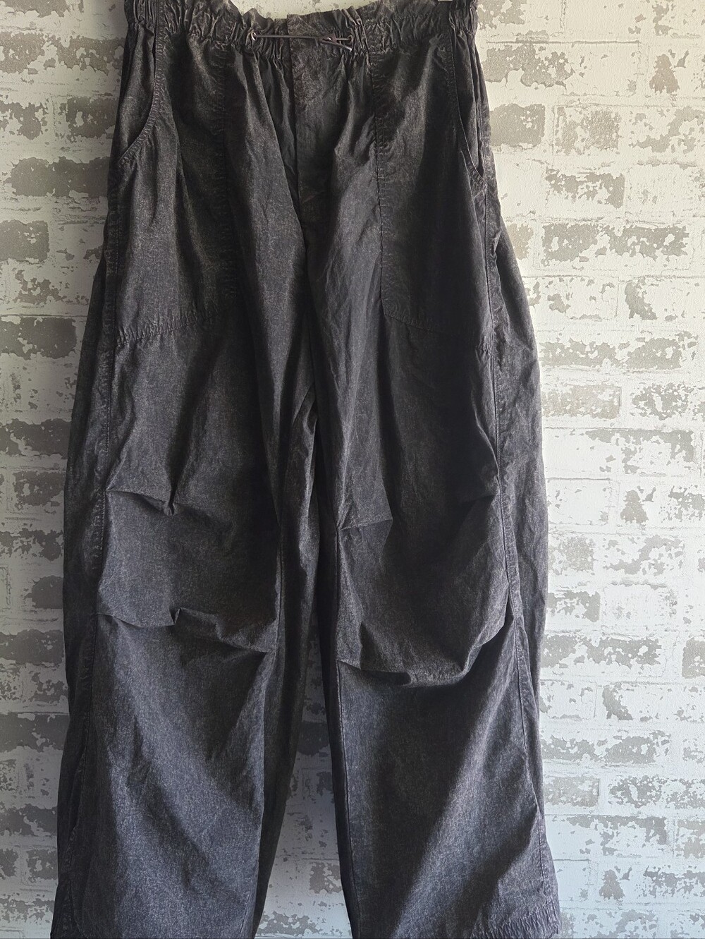 ​NWT Urban Outfitters Sloan Nylon Baggy Balloon Pants Black L